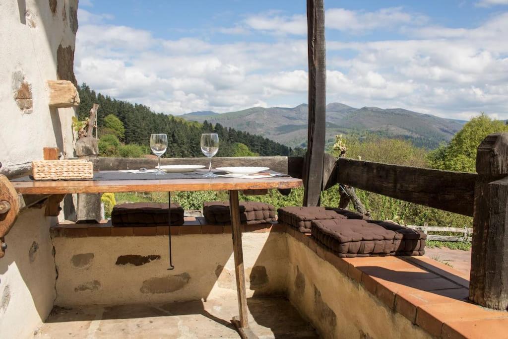 Caserio Vasco Con Piscina Y Barbacoa Orozko Bagian luar foto